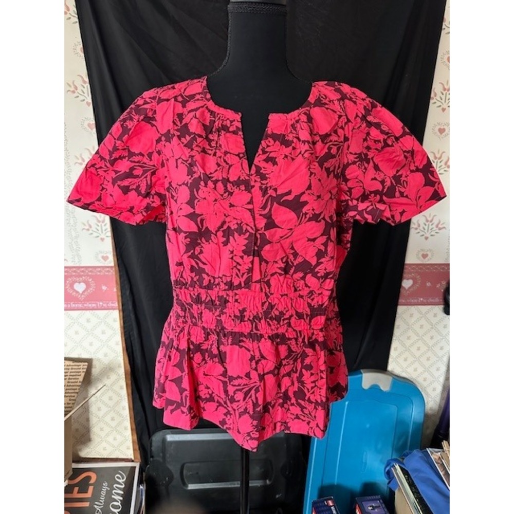 Anthropologie XL Hawaiian Style Flower Top - Pink, Maroon